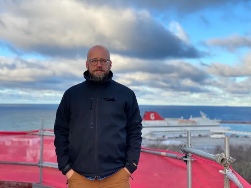 Daniel Nymberg vid Visby hamn